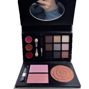 Professional Makeup Kit Floral Bronzer, Blush, Eyeshadow, Lip Color, Brushes